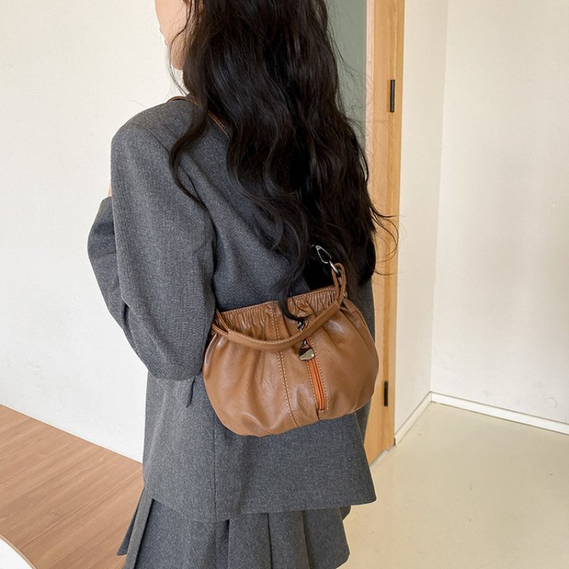 Unique Leisure Diaper Bag For  - Unique Leather Work のレビューと価格
