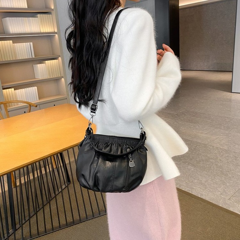 Unique Leisure Diaper Bag For  - Unique Leather Work のレビューと価格