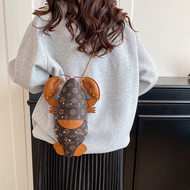 Women's Lobster-Shaped Crossbo - Unique Leather Work のレビューと価格