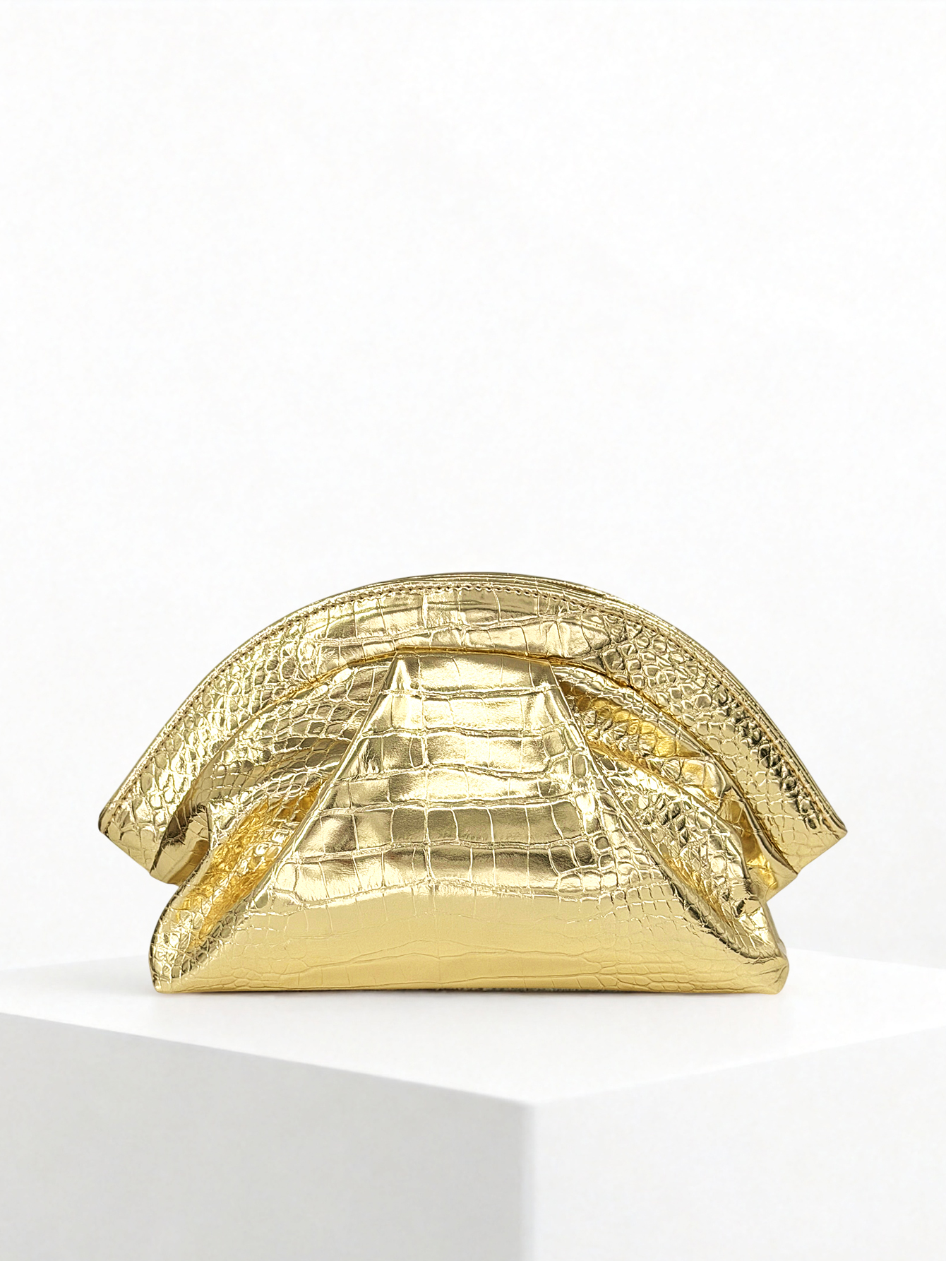 New Luxury Metallic Gold Croco - Unique Leather Work のレビューと価格