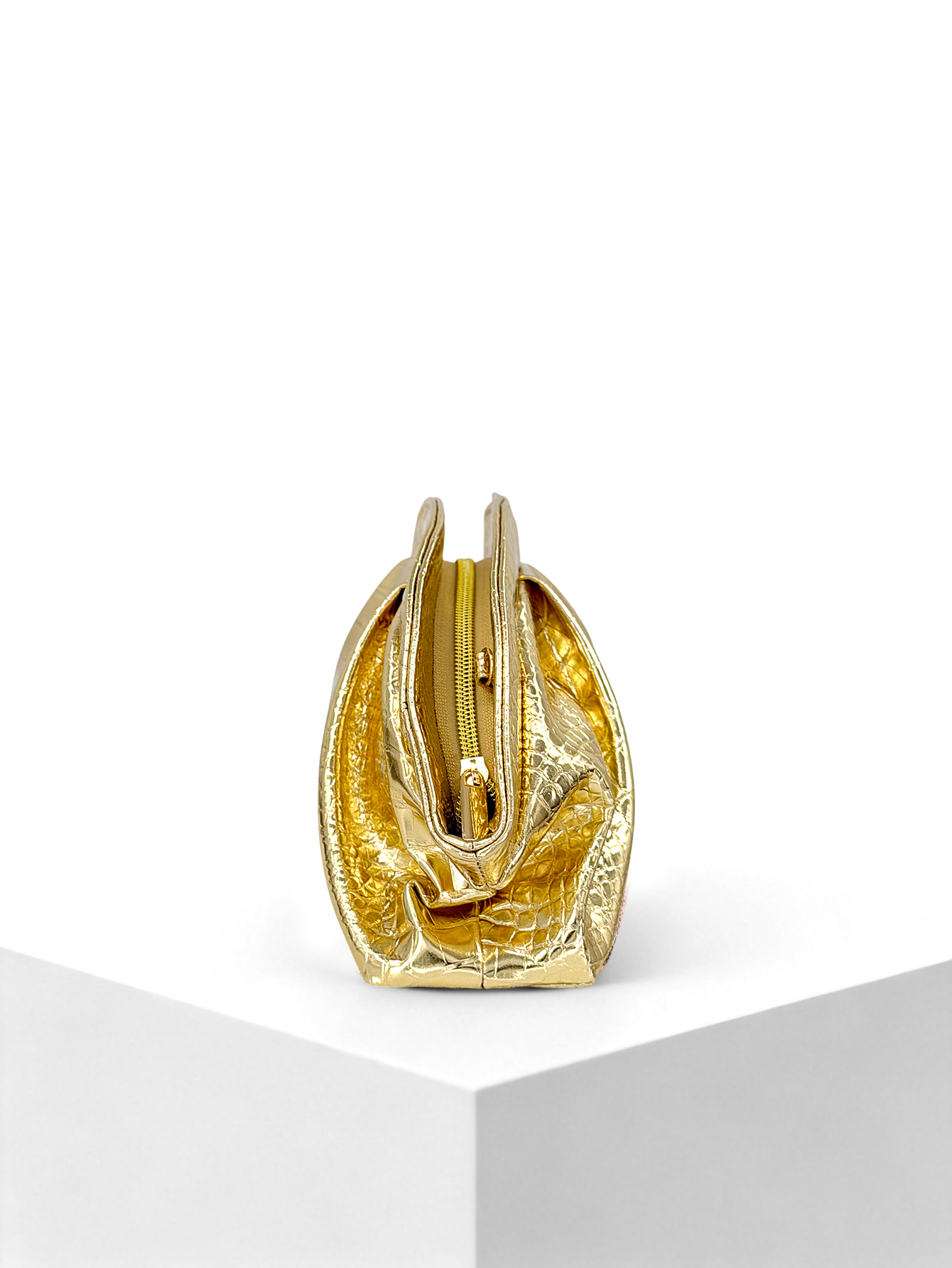 New Luxury Metallic Gold Croco - Unique Leather Work のレビューと価格