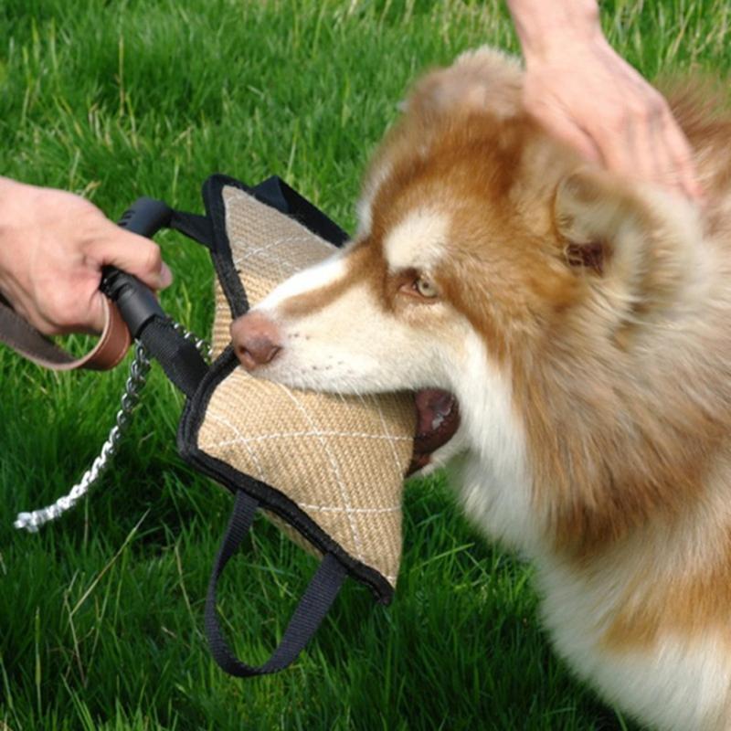 Dog Bite Tug Training Pillow I - Leatherwork Training のレビューと価格
