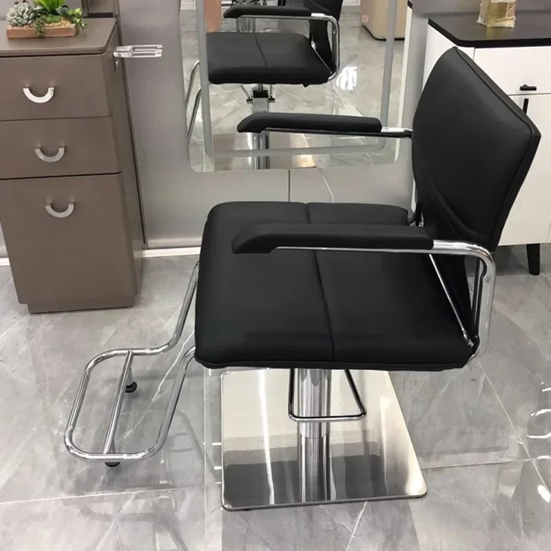 Modern Simplicity Barber Chair - Unique Leather Work のレビューと価格